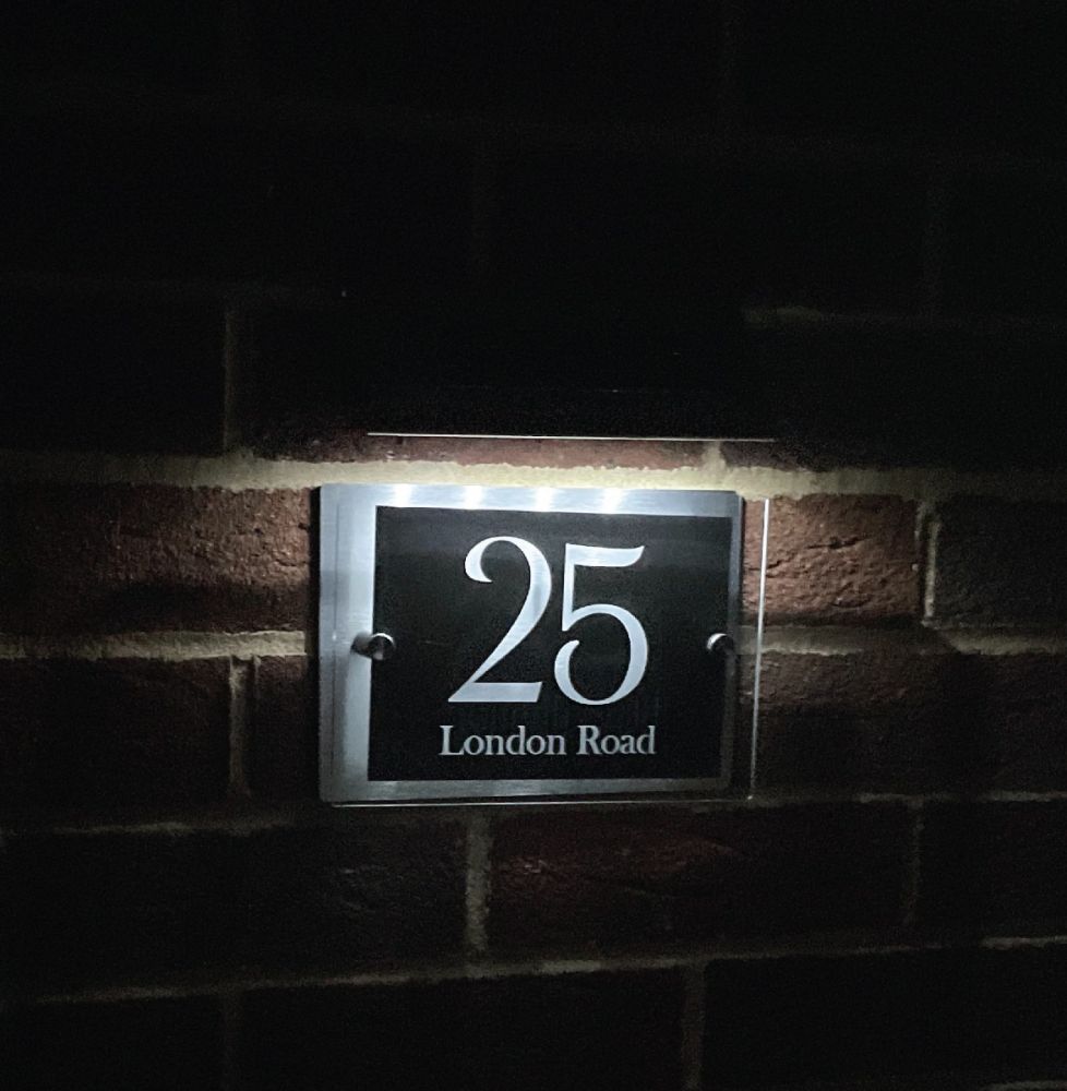 Personalised Acrylic Metal Door Sign with Solar Light (Black_Modern_0035)